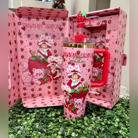 Stanley Pink Strawberry Shortcake Tumbler - Picture 3 of 3